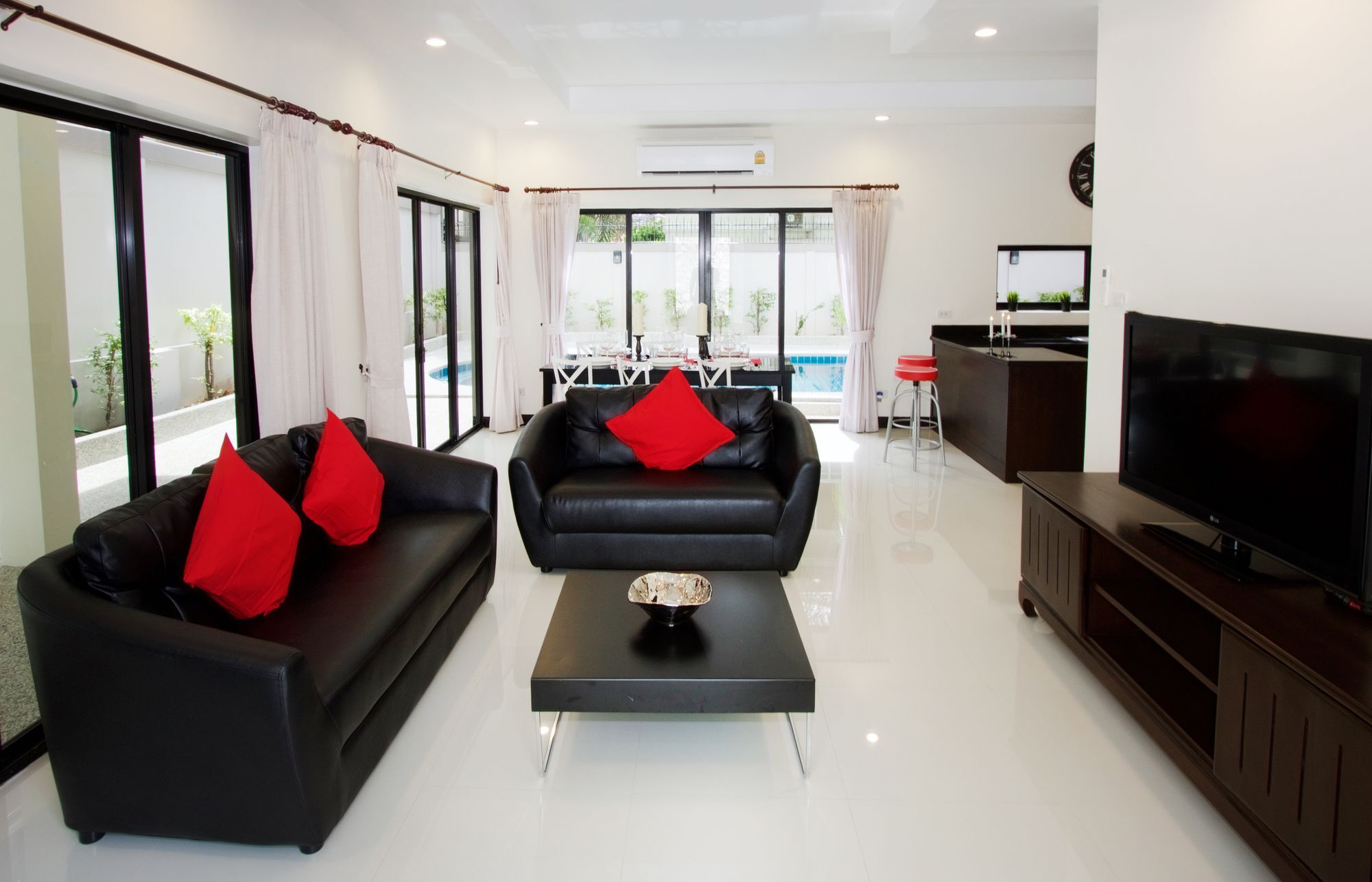 Grand Siam Villa *
